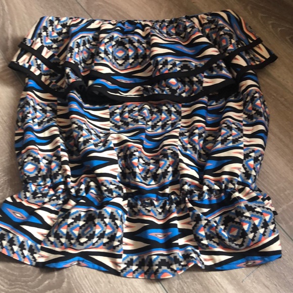 Final Touch Tops - Off the shoulder patterned women’s top Final Touch Tops - Off the shoulder patterned women’s top